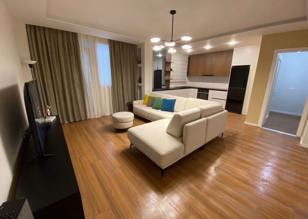 Apartament 2+1 me qera në Liqeni i Thatë, Tiranë, 95 m²