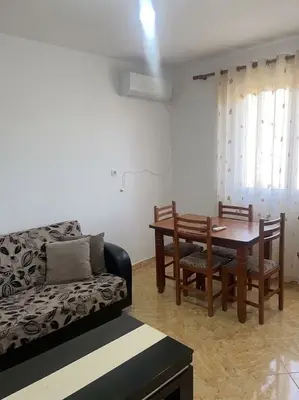 Appartamento 2+1 in affitto a Rruga e Dibrës, Tirana, 60 m². Foto 6 di 7