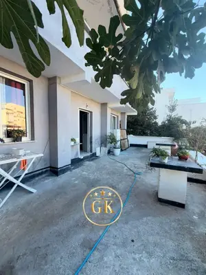 Casa indipendente 2+1 in affitto a Prefektura, Durazzo, 110 m². Foto 3 di 8