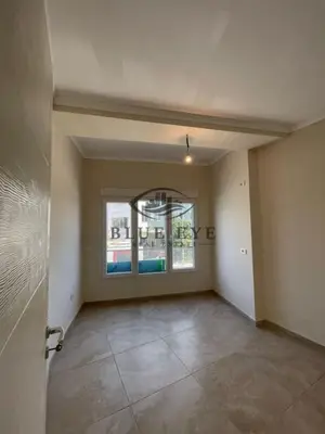 Commercial space for rent in Qendër, Durrës, 70 m². Photo 4 of 5