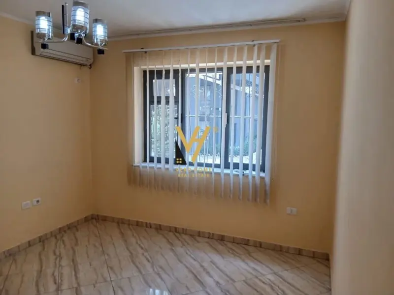 Apartment for rent in Rruga Hoxha Tahsim, Tirana, 45 m²