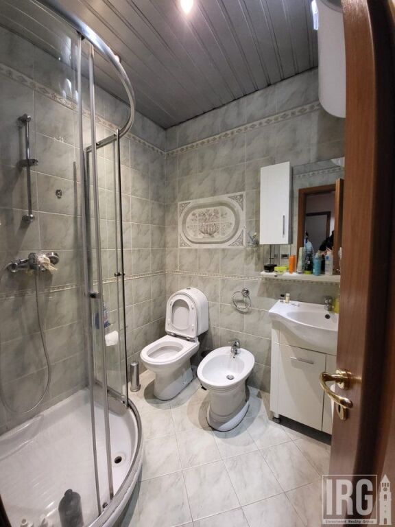 Apartament 2+1 me qera në Rruga e Elbasanit, Tiranë, 120 m². Foto 3 nga 3