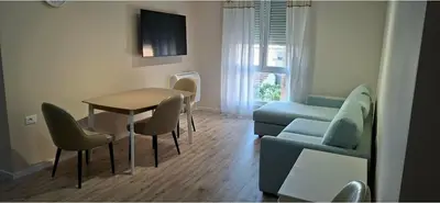 Appartamento 1+1 in affitto a Xhamia e Tabakeve, Tirana, 75 m². Foto 7 di 9