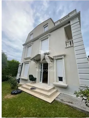 Villa for rent in TEG, Tirana, 450 m². Photo 2 of 8
