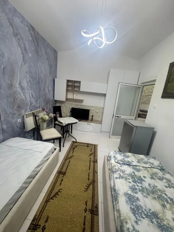 Monolocale in affitto a Lulishte Çajupi, Tirana, 35 m². Foto 1 di 8