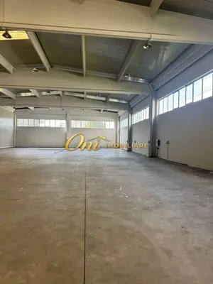 Magazzino in affitto a Durazzo, 1.100 m². Foto 2 di 6