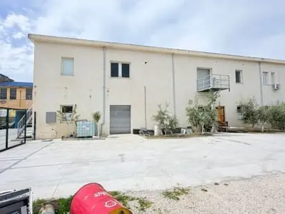 Magazinë me qera në Shkozet, Durrës, 249 m². Foto 5 nga 5