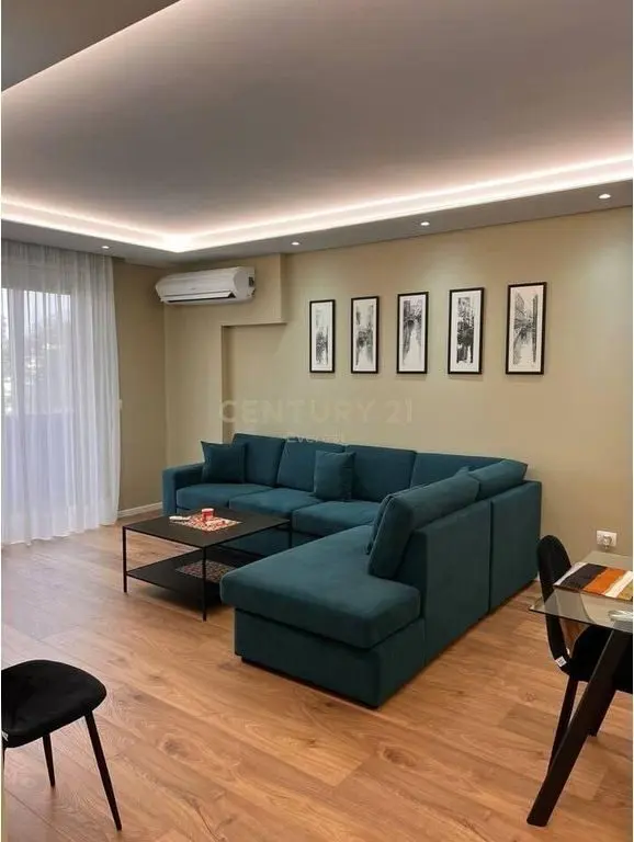 Appartamento 1+1 in affitto a Rruga Mustafa Matohiti, Tirana, 83 m²