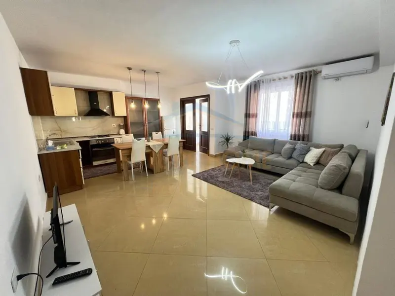 Apartament 2+1 me qera në Rruga Bardhok Biba, Tiranë, 85 m²