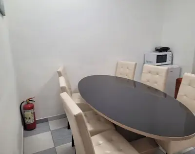 Ambient biznesi me qera në Myslym Shyri, Tiranë, 185 m². Foto 2 nga 11