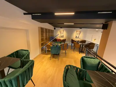 Locale in affitto ad Ish Fusha e Aviacionit, Tirana, 100 m². Foto 3 di 5