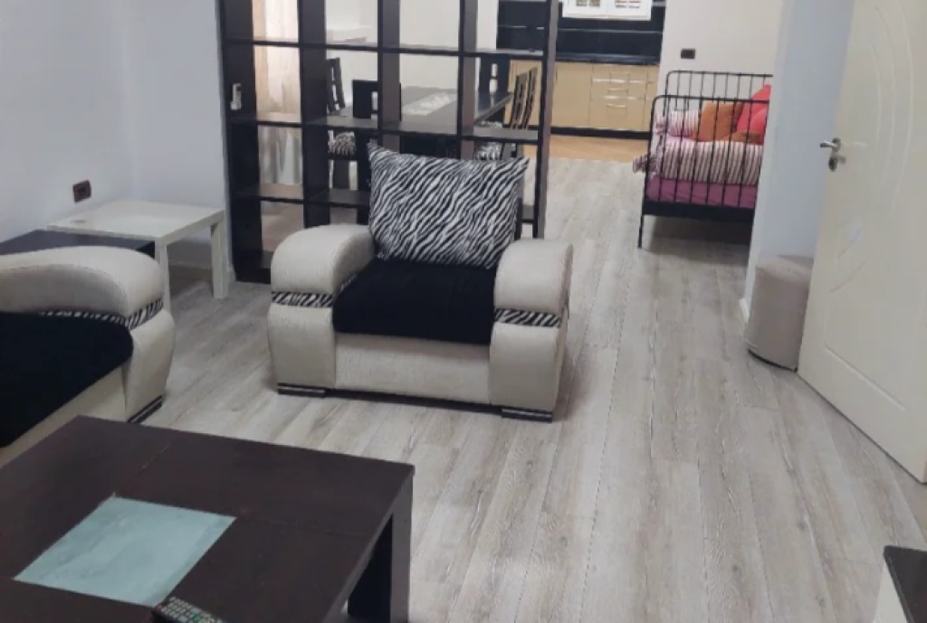 Apartament 2+1 me qera në Shkolla e Baletit, Tiranë, 150 m²
