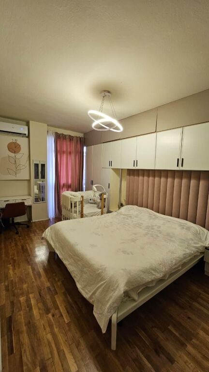 Apartment 2+1 for rent in Rruga Fortuzi, Tirana, 114 m². Photo 2 of 3