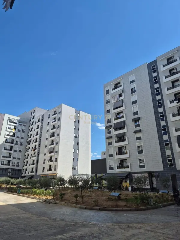 Ambient biznesi me qera në Rruga Babë Rexha, Tiranë, 80 m²