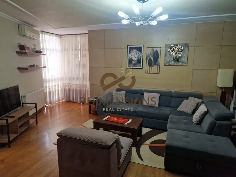 Apartament 2+1 me qera në Rruga Fortuzi, Tiranë, 130 m²