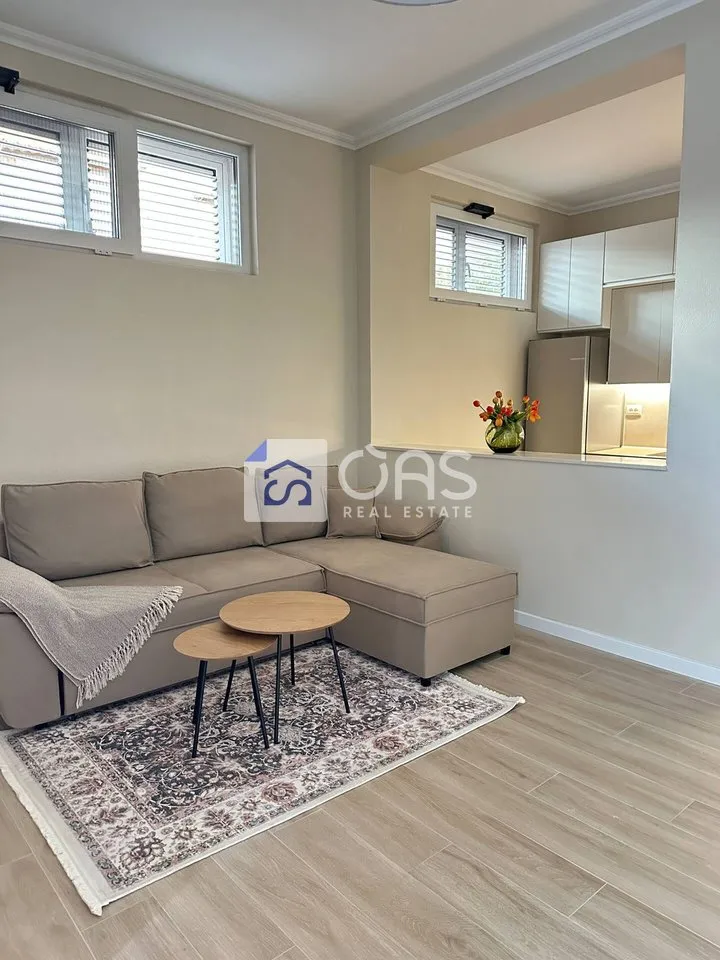 Apartament 1+1 me qera në Rruga Kongresi i Manastirit, Tiranë, 50 m². Foto 1 nga 7
