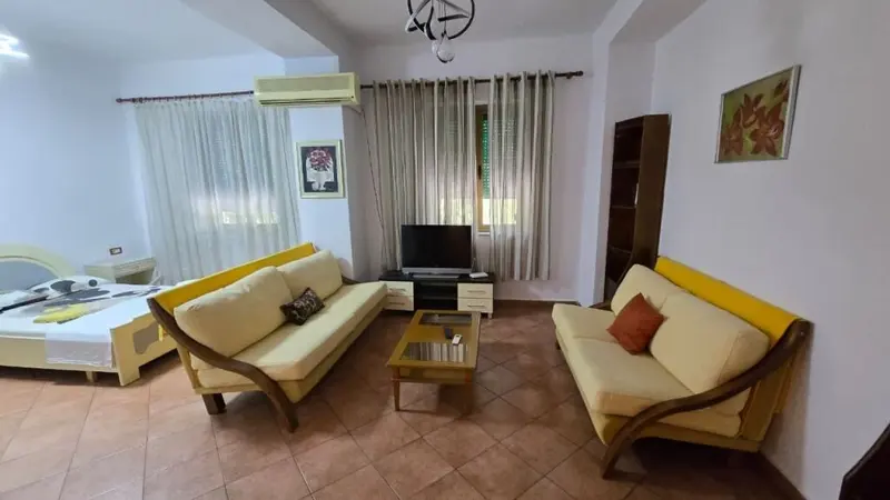 Apartament 2+1 me qera në Shallvaret, Tiranë, 100 m²