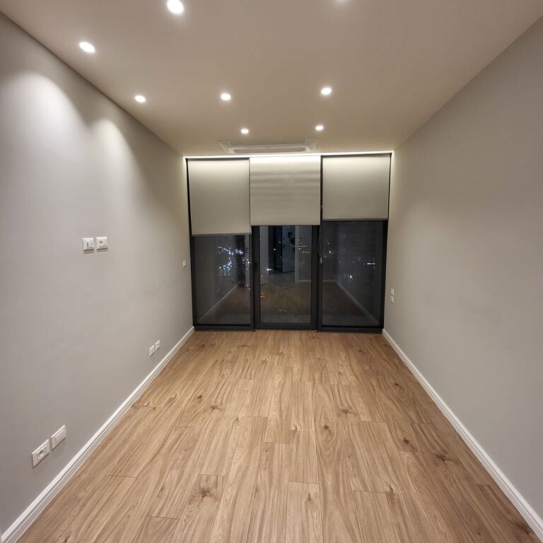Zyrë me qera në Lake View Residences, Tiranë, 110 m². Foto 2 nga 3