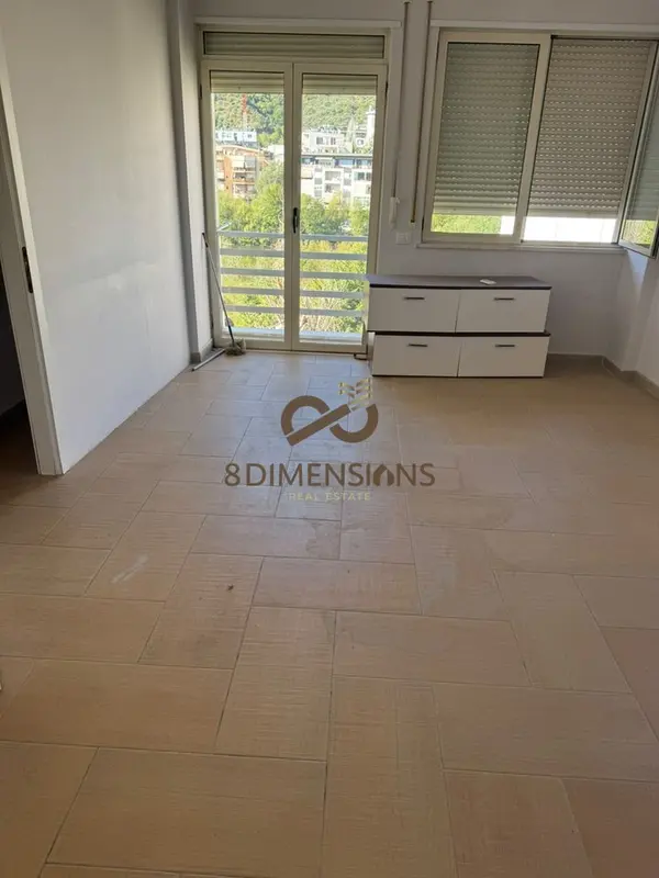 Apartament 2+1 me qera në Liqeni i Thatë, Tiranë, 109 m²