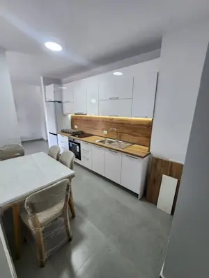 Apartament 2+1 me qera në Rruga Mujo Ulqinaku, Durrës, 90 m². Foto 4 nga 11