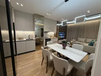 Apartament 2+1 me qera në Rruga Mine Peza, Tiranë, 110 m². Foto 1 nga 12