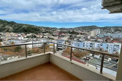 Apartament 2+1 me qera në Rruga e re, Vlorë, 90 m². Foto 9 nga 10