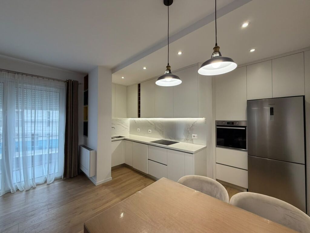 Appartamento 2+1 in affitto a Kopshti Botanik Zoologjik, Tirana, 130 m². Foto 2 di 3