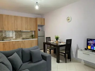 Apartament 1+1 me qera në Shkëmbi i Kavajës, Durrës, 75 m². Foto 2 nga 8