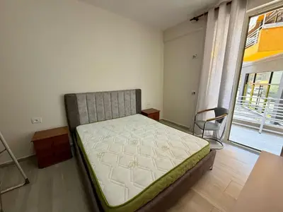 Apartament 1+1 me qera në Shkozë, Tiranë, 65 m². Foto 4 nga 5