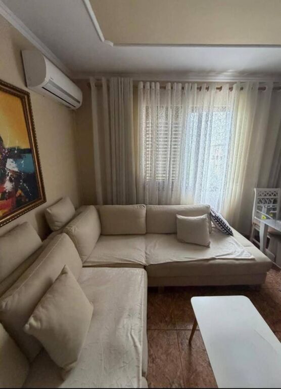 Apartament 2+1 me qera në Porcelan, Tiranë, 90 m². Foto 1 nga 3