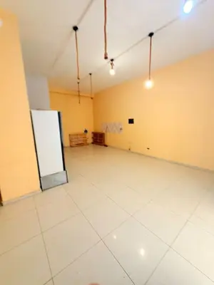 Ambient biznesi me qera në Stacioni i Trenit, Durrës, 40 m². Foto 3 nga 5