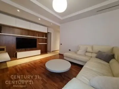 Appartamento 2+1 in affitto a Vila e Artё, Tirana, 135 m². Foto 9 di 9