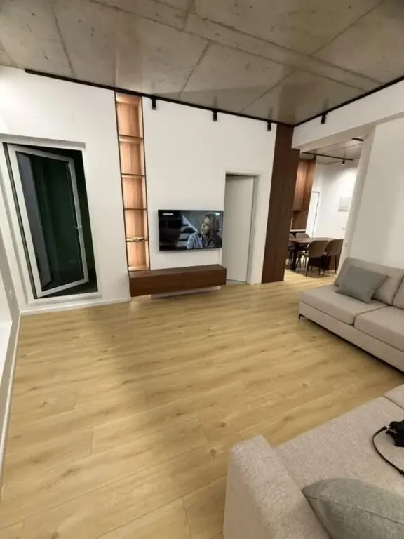 Apartament 2+1 me qera në Ali Demi, Tiranë, 83 m²