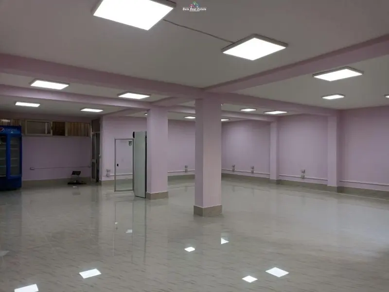 Shop for rent in Xhamia e Tabakeve, Tirana, 123 m²