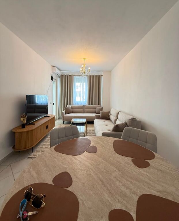Appartamento 2+1 in affitto a Kompleksi Magnet, Tirana, 90 m²