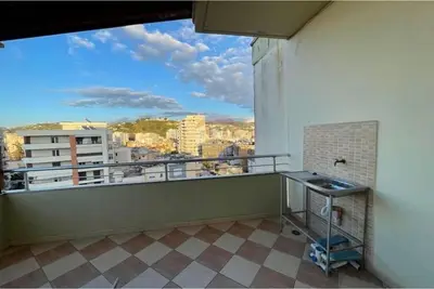 Apartament 4+1 me qera në Qendër, Vlorë, 120 m². Foto 4 nga 12