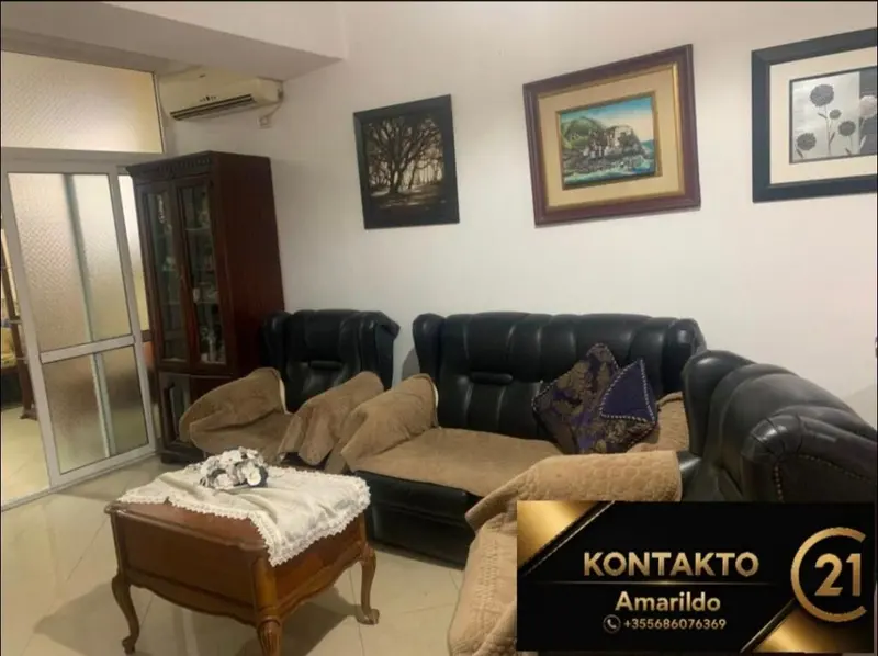 Apartament 2+1 me qera në Xhamia e Tabakeve, Tiranë, 79 m²