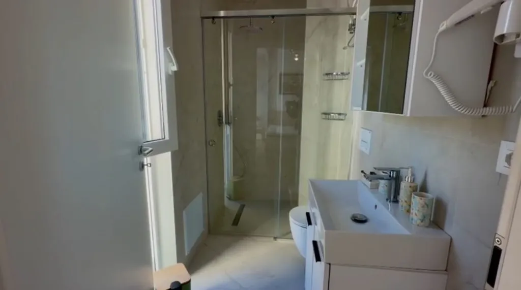 Villa in affitto a Tirana, 120 m². Foto 1 di 8