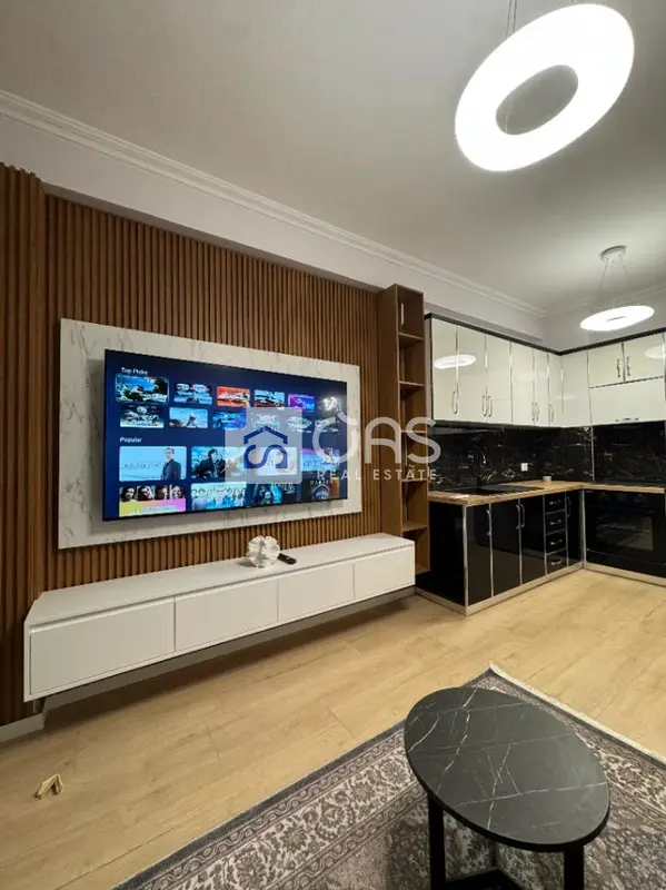 Appartamento 1+1 in affitto ad Astir, Tirana, 70 m²