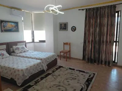 Apartment 2+1 for rent in Muzeumi, Durrës, 95 m². Photo 4 of 6