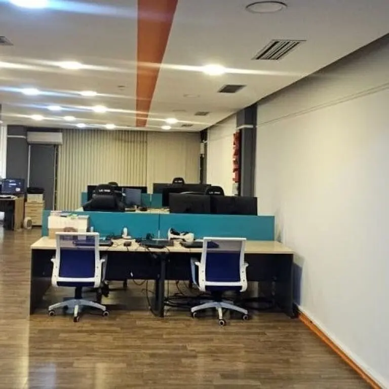 Ufficio in affitto a Sheshi Willson, Tirana, 200 m²