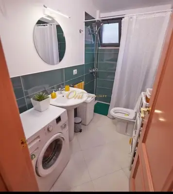 Apartament 2+1 me qera në Blloku, Tiranë, 80 m². Foto 5 nga 7