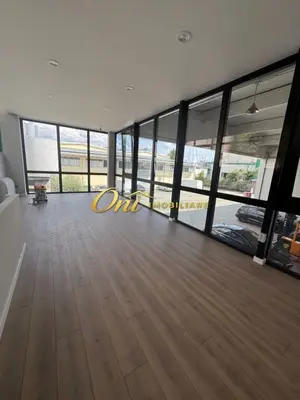 Magazzino in affitto a Durazzo, 1.100 m². Foto 3 di 6