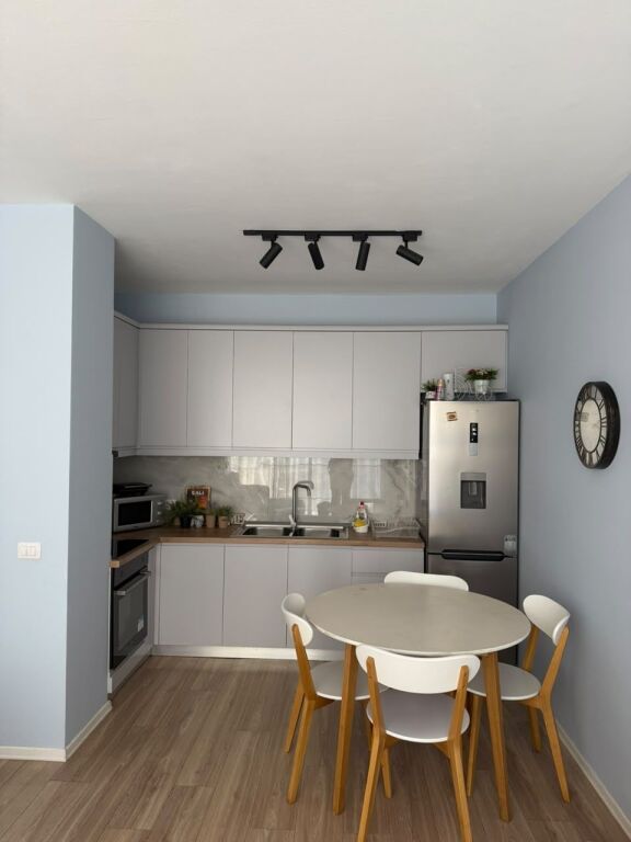 Casa indipendente 2+1 in affitto a Don Bosko, Tirana, 90 m². Foto 2 di 3