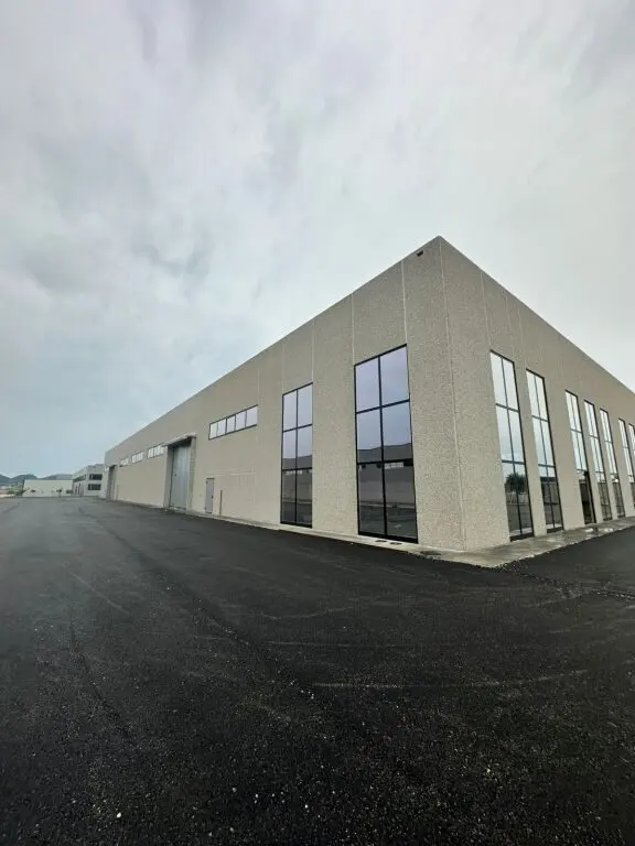 Magazinë me qera në Porto Romano, Durrës, 6 000 m²