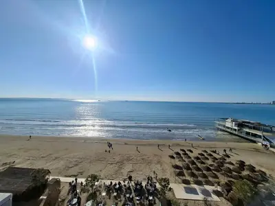 Apartment 2+1 for rent in Plazhi Hekurudha, Durrës, 120 m². Photo 1 of 10