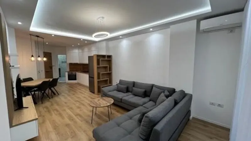 Apartament 1+1 me qera në Xhamia e Tabakeve, Tiranë, 70 m²