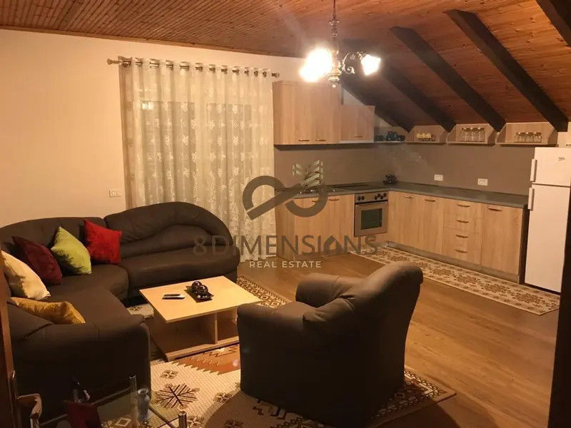 Apartament 3+1 me qera në Xhamlliku, Tiranë, 120 m²