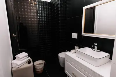 Appartamento 1+1 in affitto ad Astir, Tirana, 75 m². Foto 9 di 10