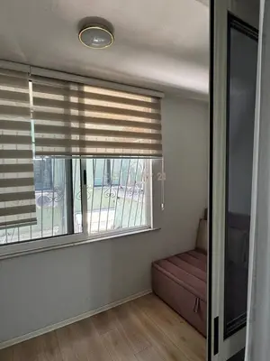Apartament 1+1 me qera në Blloku, Tiranë, 73 m². Foto 4 nga 5